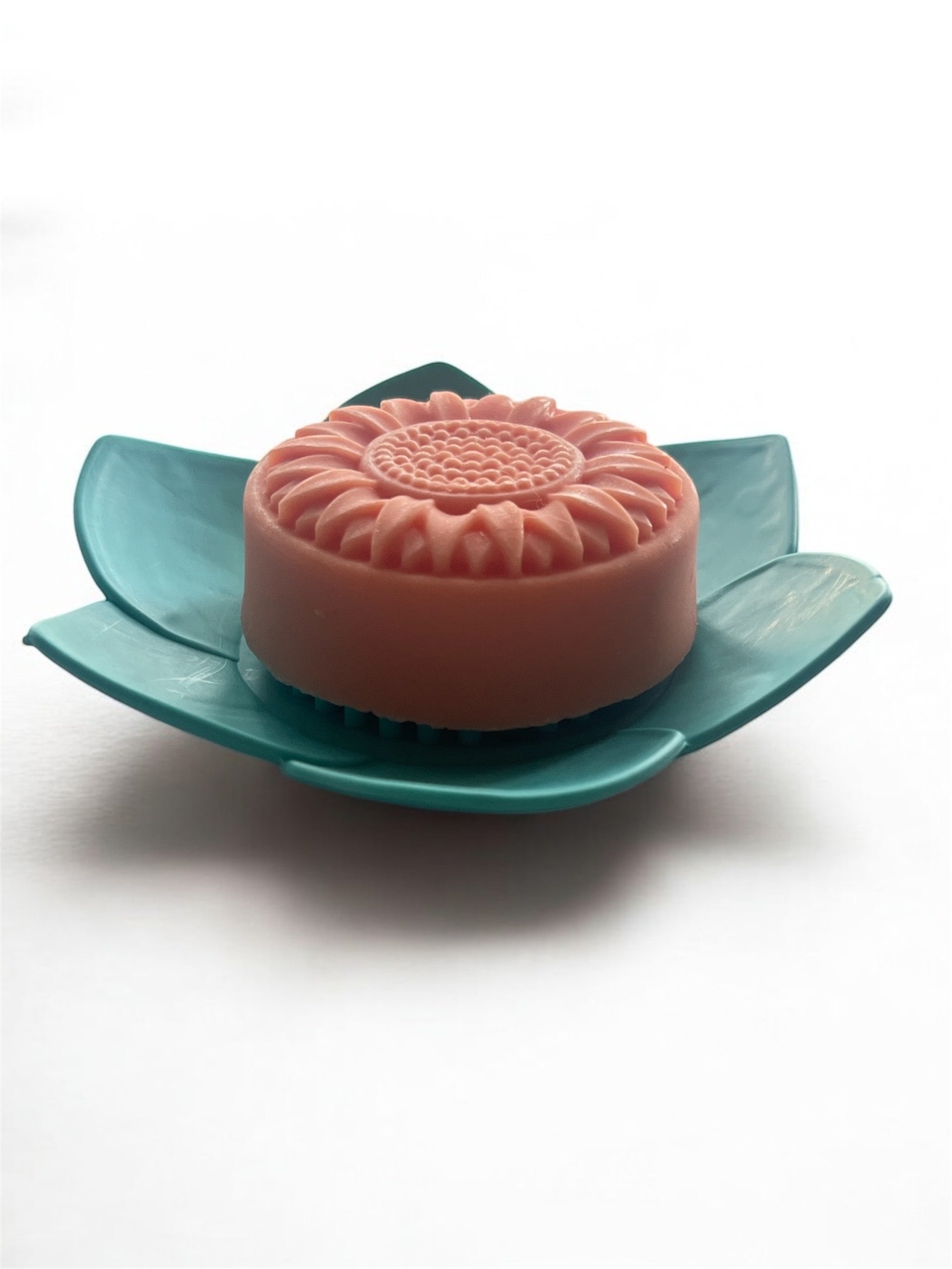 Beach Flower Silicone Soap Dish - Soap Saver, Extends Life of Soap