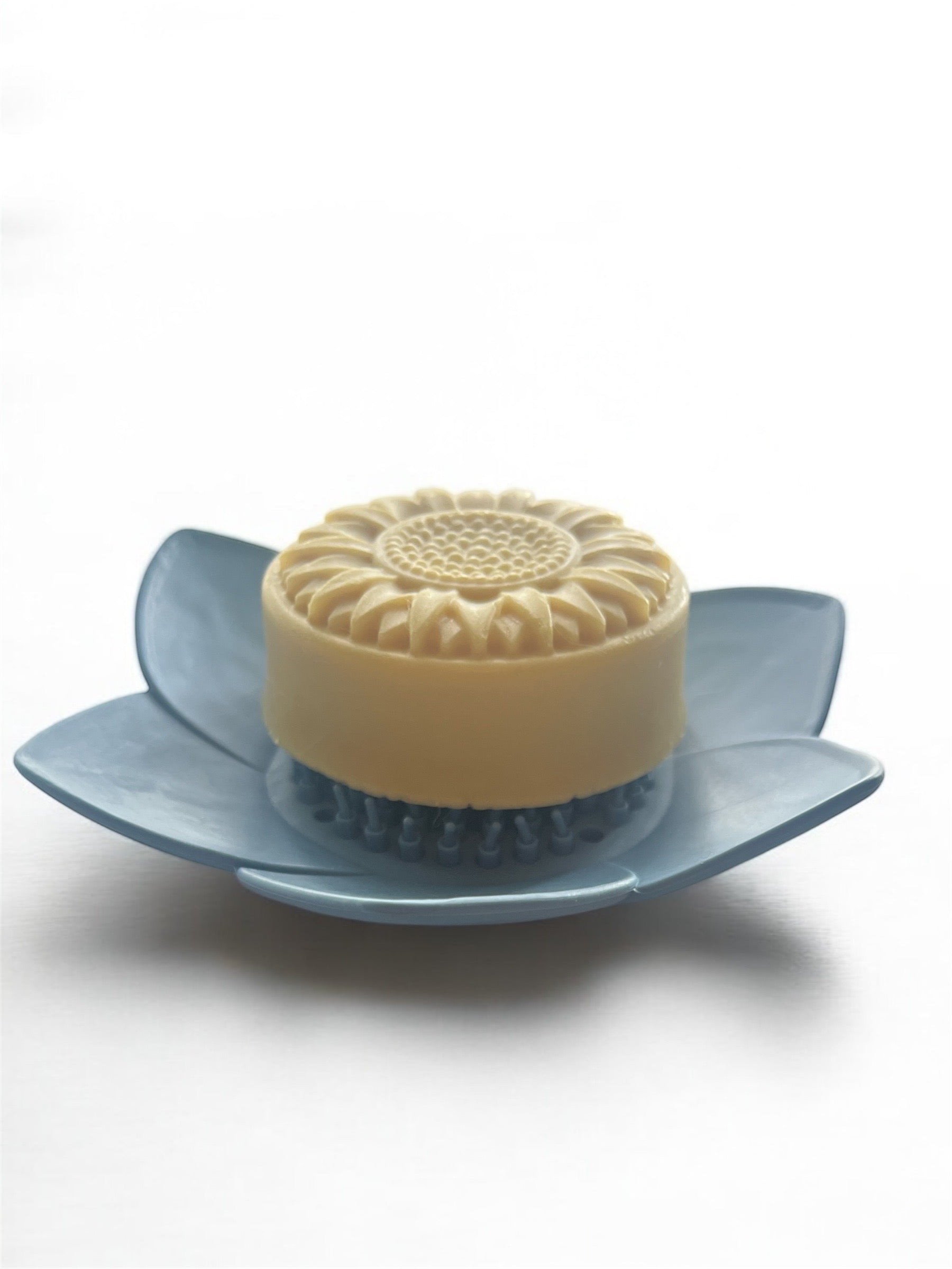 Beach Flower Silicone Soap Dish - Soap Saver, Extends Life of Soap