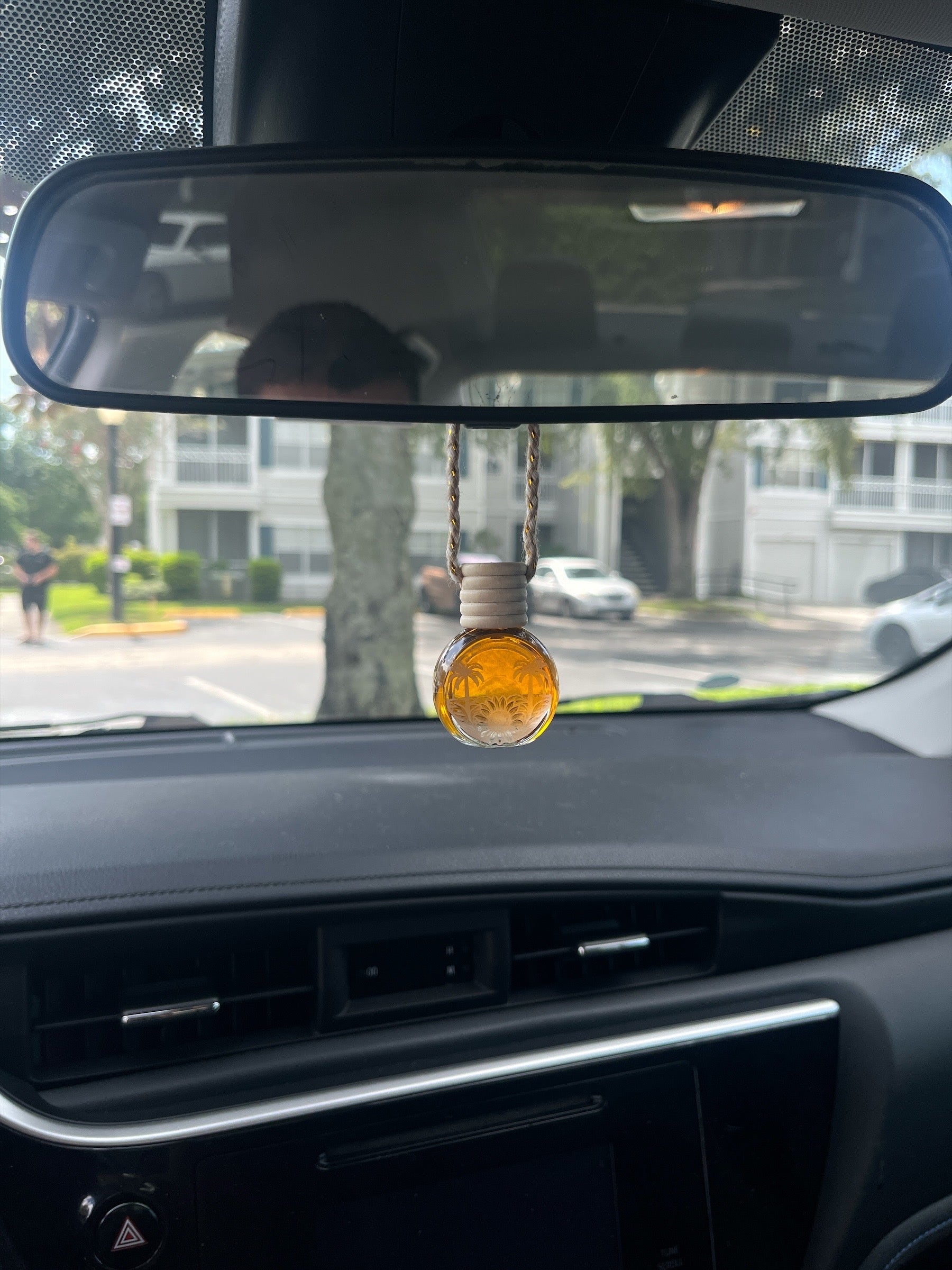 Car Air Freshener - Tropical Gardenia - Beach Whiffs™ Hanging Car Diffuser